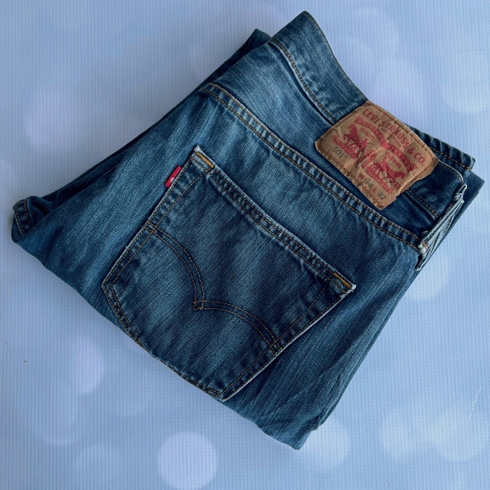 Levi's 501 Original Fit Mens Medium Wash Blue Straight Leg Denim‎ Jeans 33x32